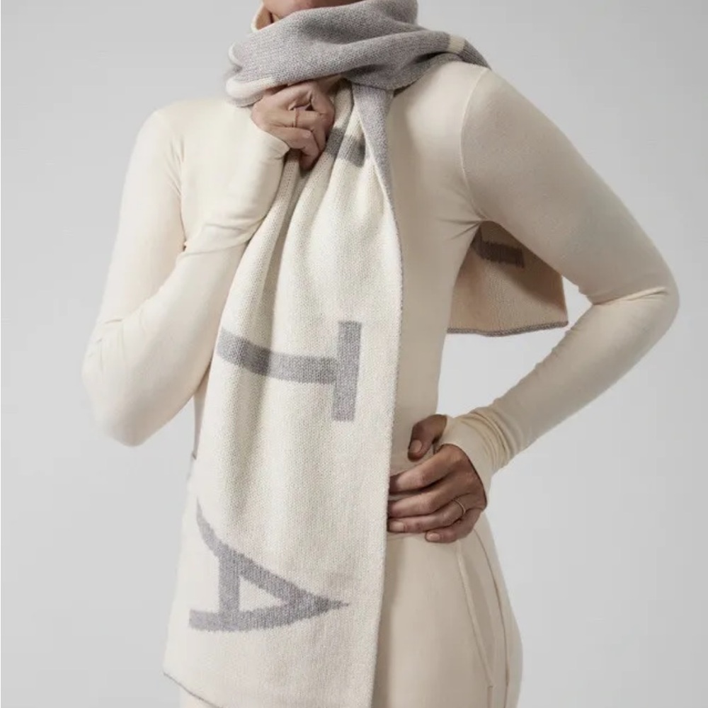 Athleta Daily Knit Scarf Grey Heather/ Seasalt One Size 985845 W0218H